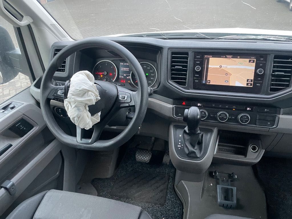 VW Crafter 2.0TDI 180KM automat klima nawigacja kontener