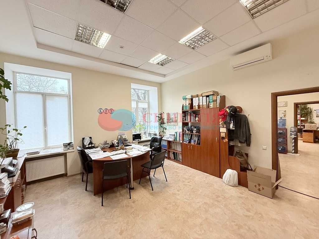 Офіс (поверх) в офісній будівлі 518м. Гоголівська, Січових Стрільців