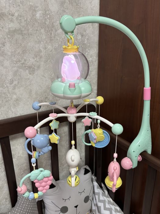 Дитячий мобіль на ліжечко