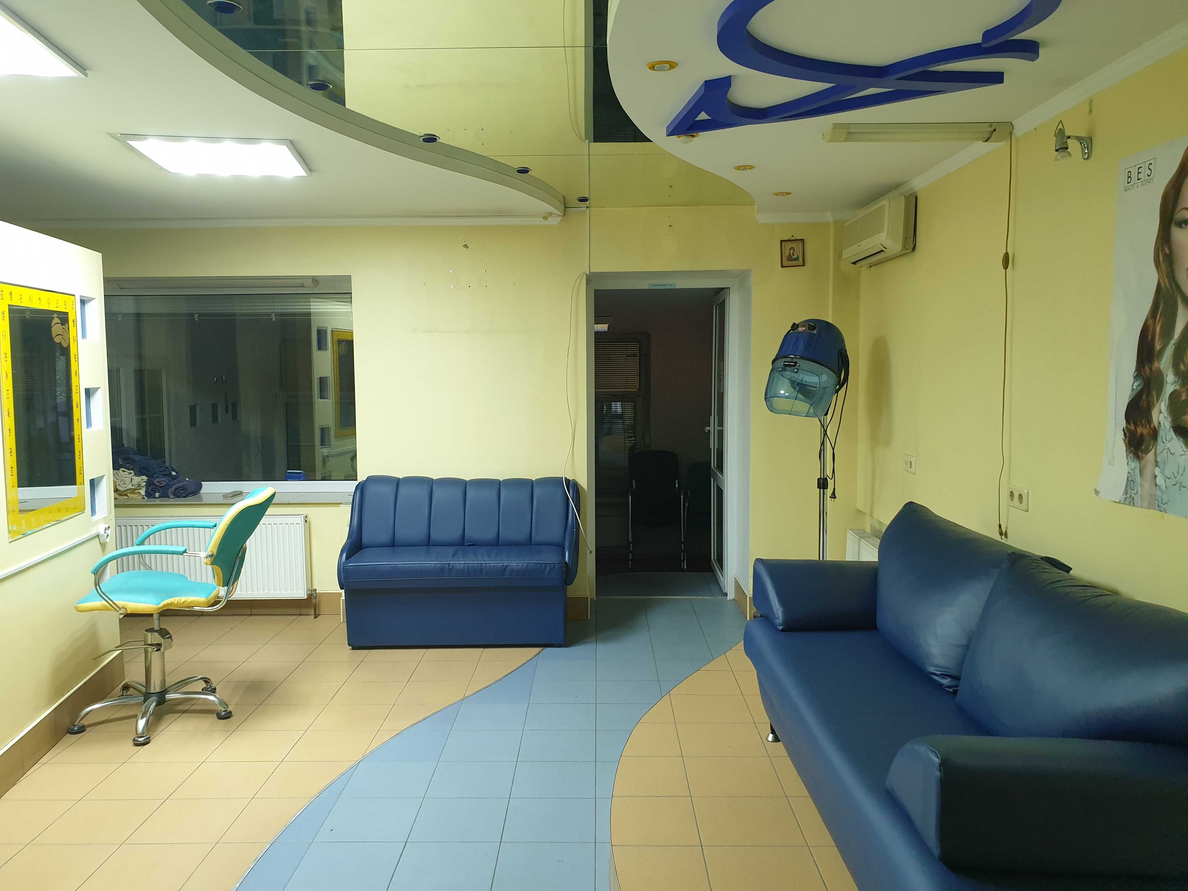 Комерційне приміщення, 72м², вулиця Привокзальна 4