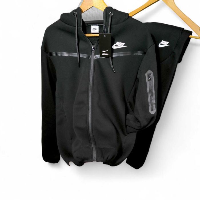 Знижка Зимовий чоловічий спортивний костюм Nike чорний ТОП