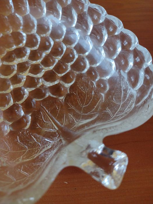 Szklany talerzyk miseczka w kształcie kiści winogrona