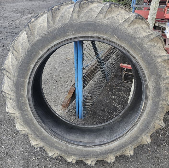 Sprzedam opony 13,6/12-36