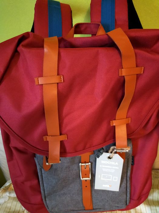 Mochilas em tecido /napa. NOVAS