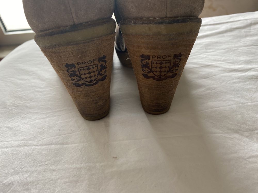 Botas Prof cinza