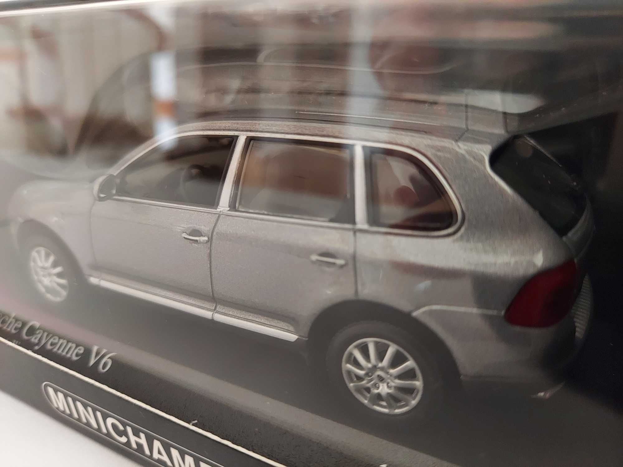 Porsche Cayenne V6 1:43 Minichamps