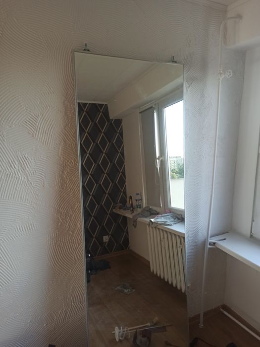 Drzwi przesuwne lustrzane