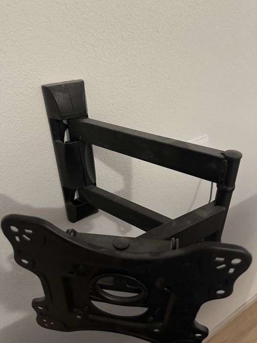 Кріплення для телевізора