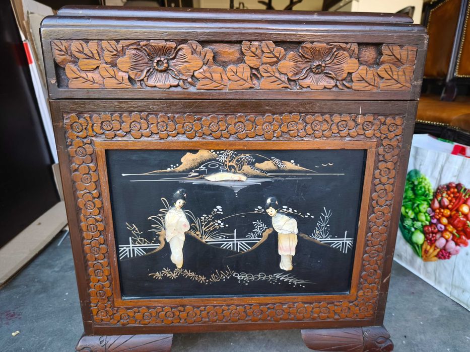 Arca Chinesa Cânfora motivos de madrepérola