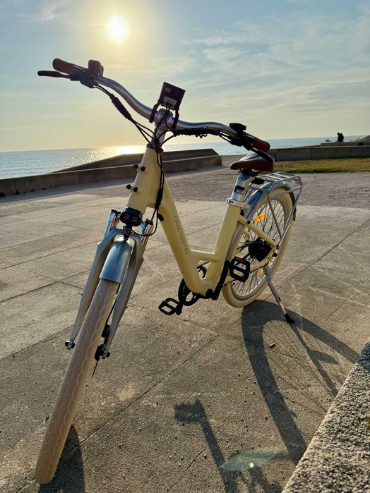 eBike Ado Air 28 -  Super Leve com 20kgs e motor de 250W