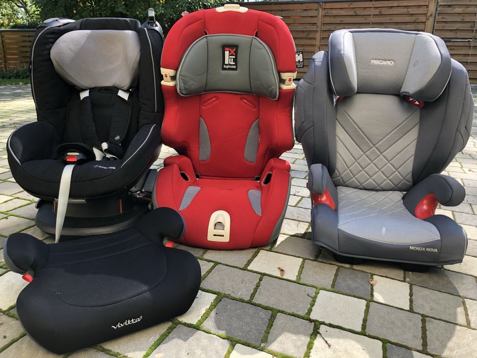 Продам дитячі автомобільні крісла і бустер