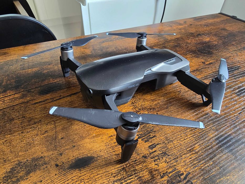 DJI Mavic Air Fly More Combo