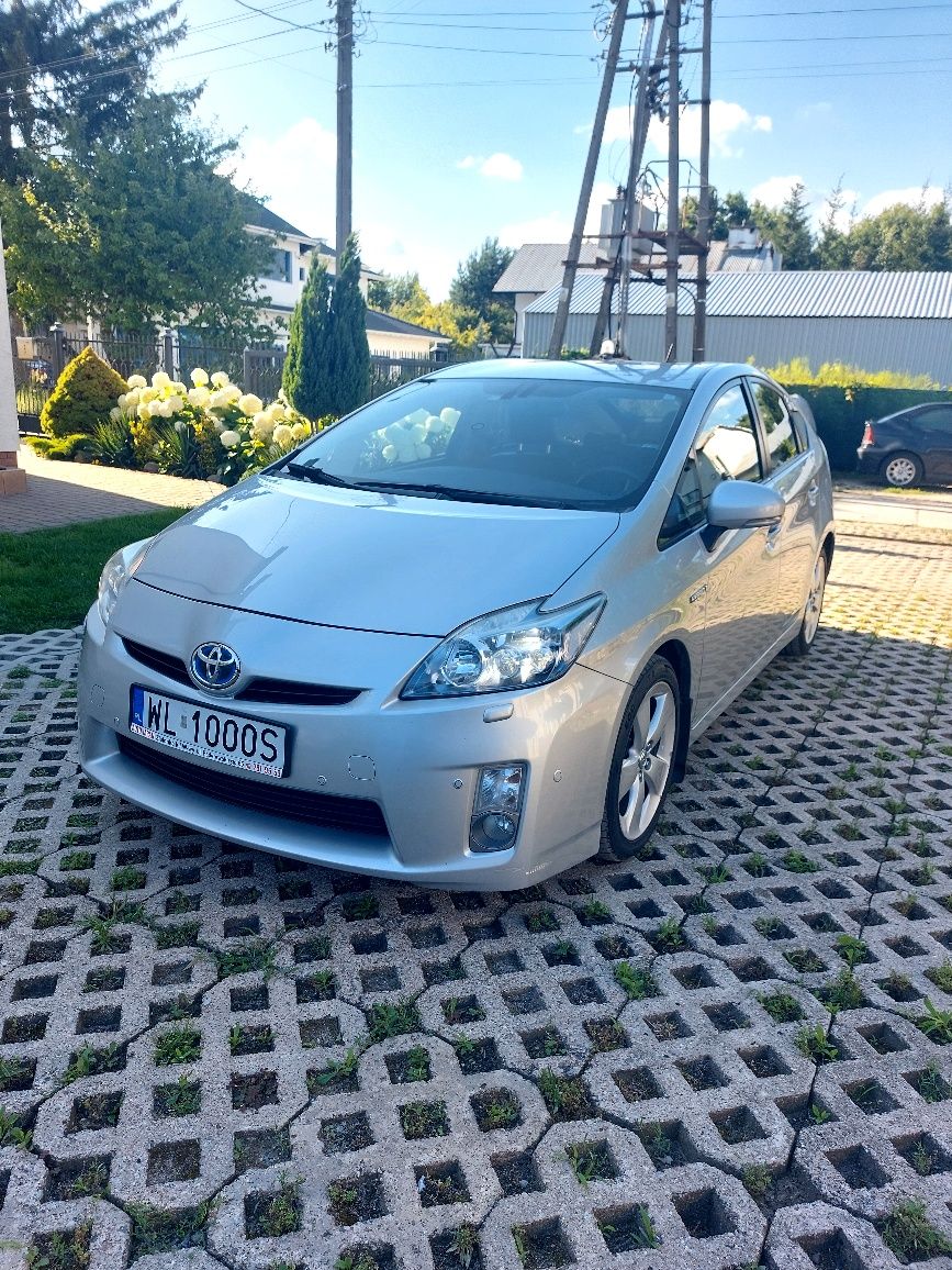 Toyota Prius III + LPG hybryda bdb