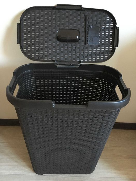 Корзина для білизни пластикова  Natural Style 40 л   В ідеалі