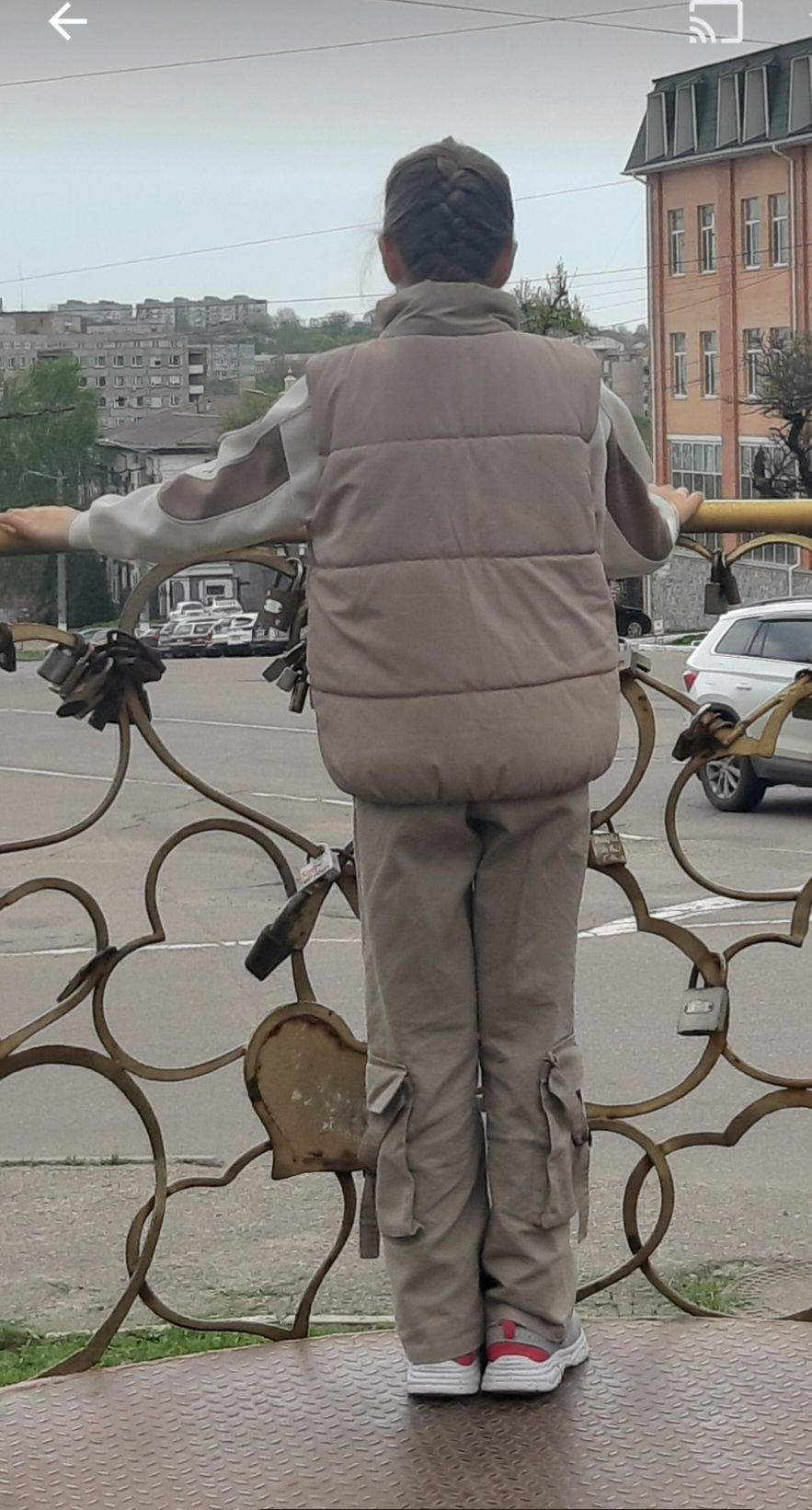 Карго з об'ємними кишенями