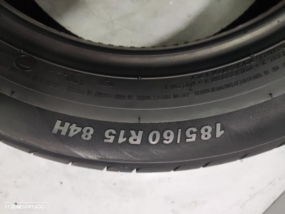 2 pneus semi novos 185-60r15 kumho - oferta dos portes 80 EUROS