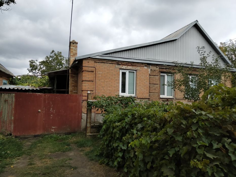 Срочно сдам дом в городе Дружковка, по улице Армейская, дом большой +