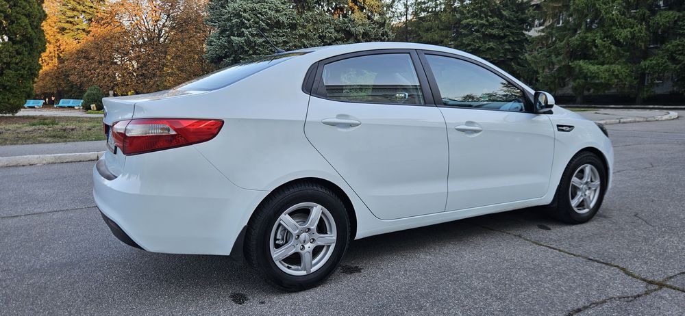 Kia Rio 2012 року