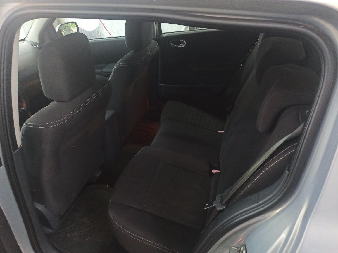 Renault Megane || 1.5 dci