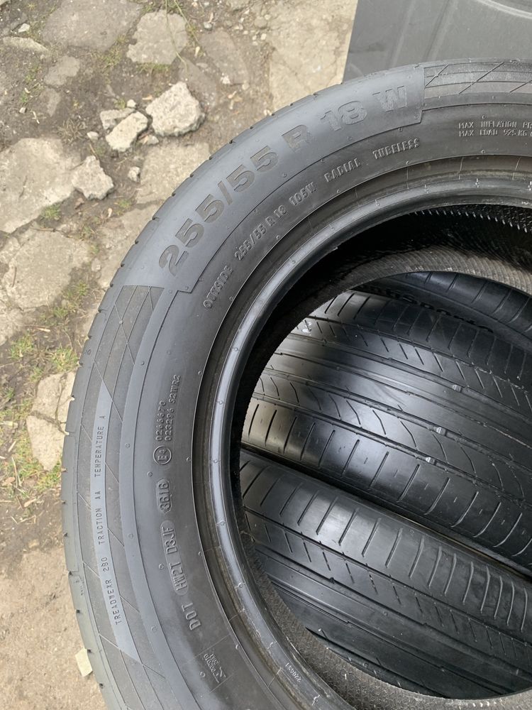 Шини Continental 255/55 R18