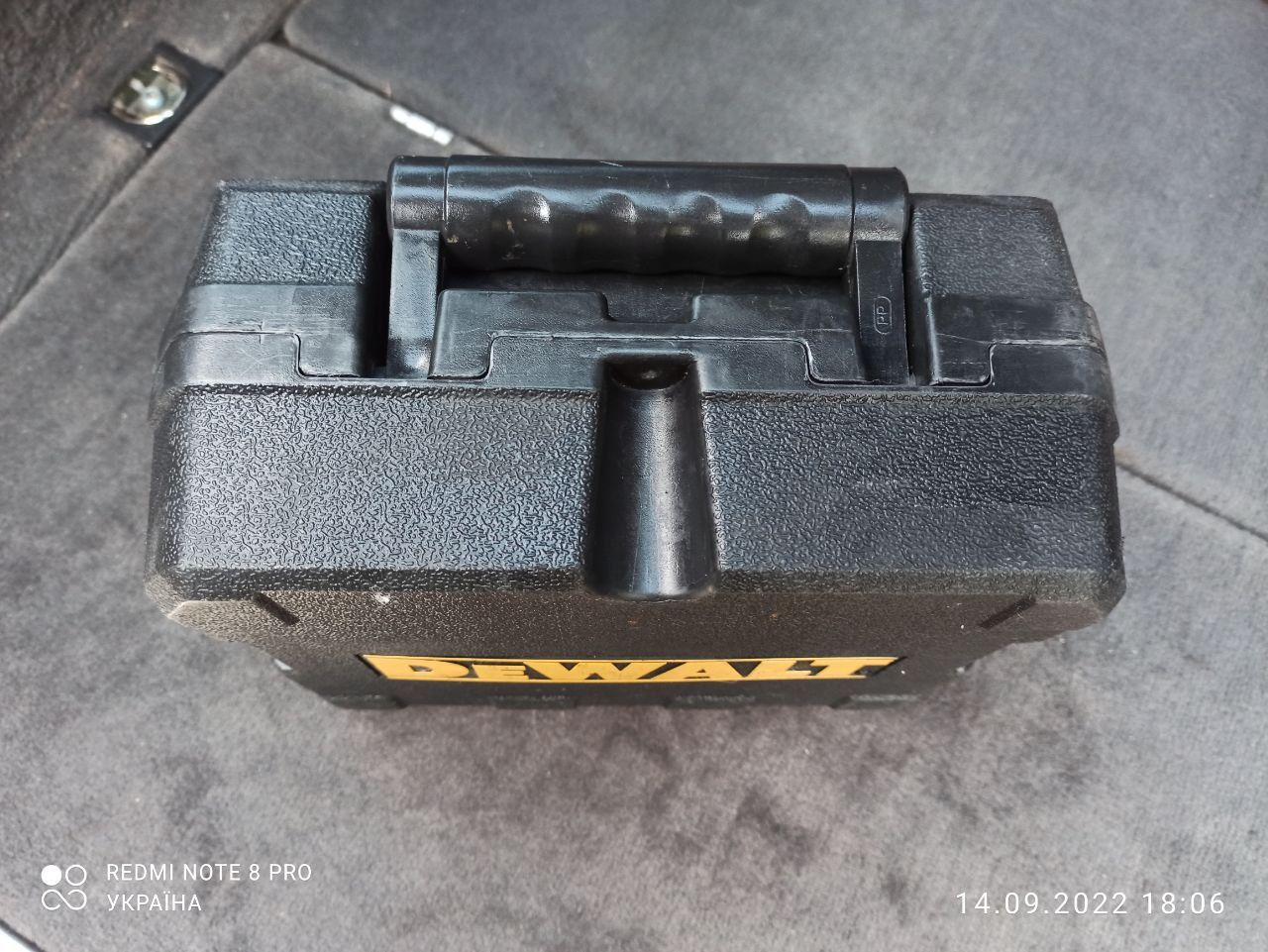 Лазерний нівелір DeWALT DW0811