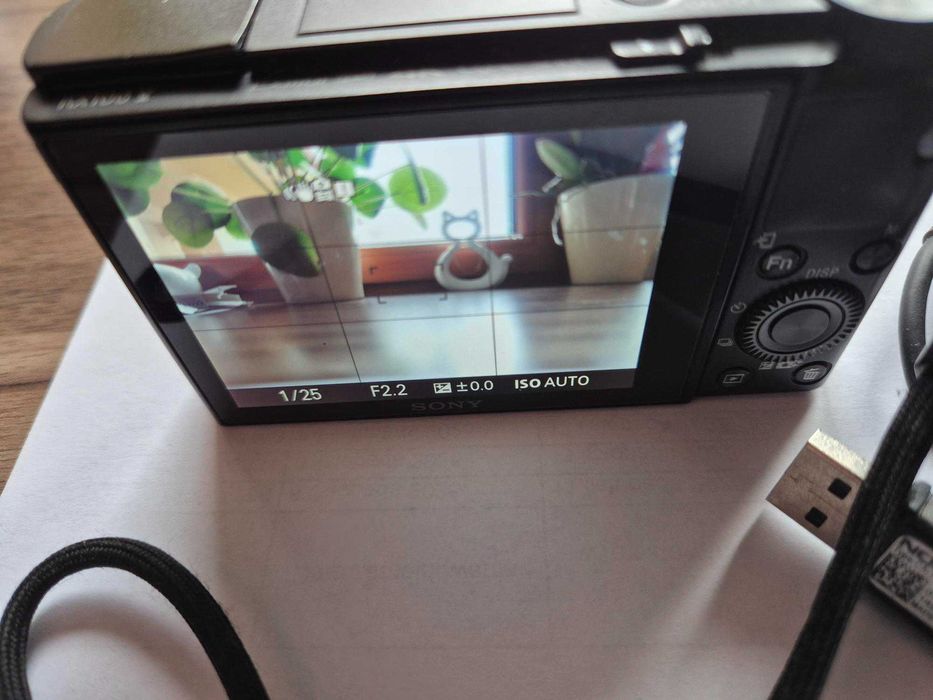 Kultowy SONY DSC RX100 M5