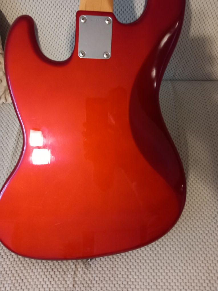 GITARA Tokai Jazz sound bass