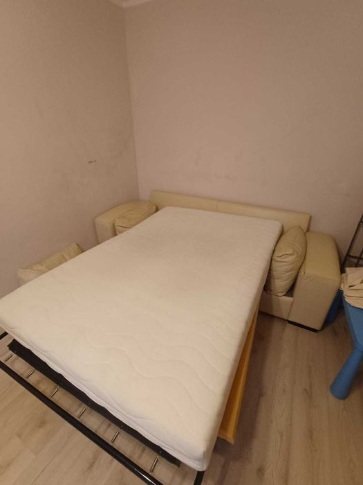 skórzana rozkładana sofa