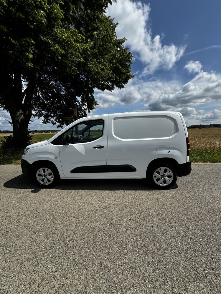 Citroen Berlingo 1.5 BlueHDi 102 KM – Salon PL – 3 osoby – Klima