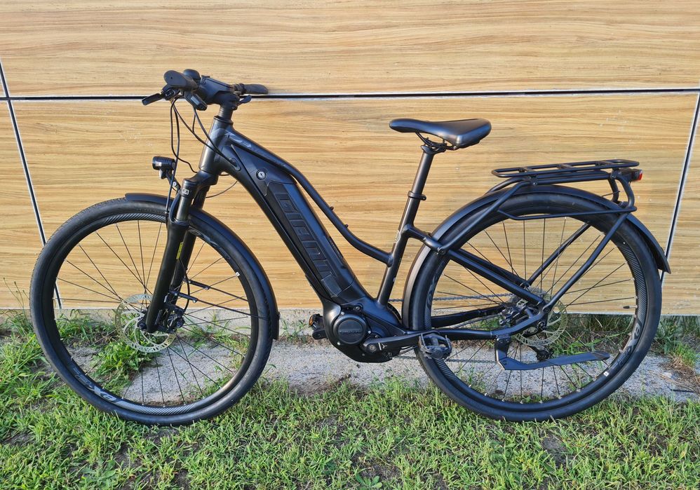Rower elektryczny Giant Explore E+3 STA rama S-162-172 cm koła 28 cali