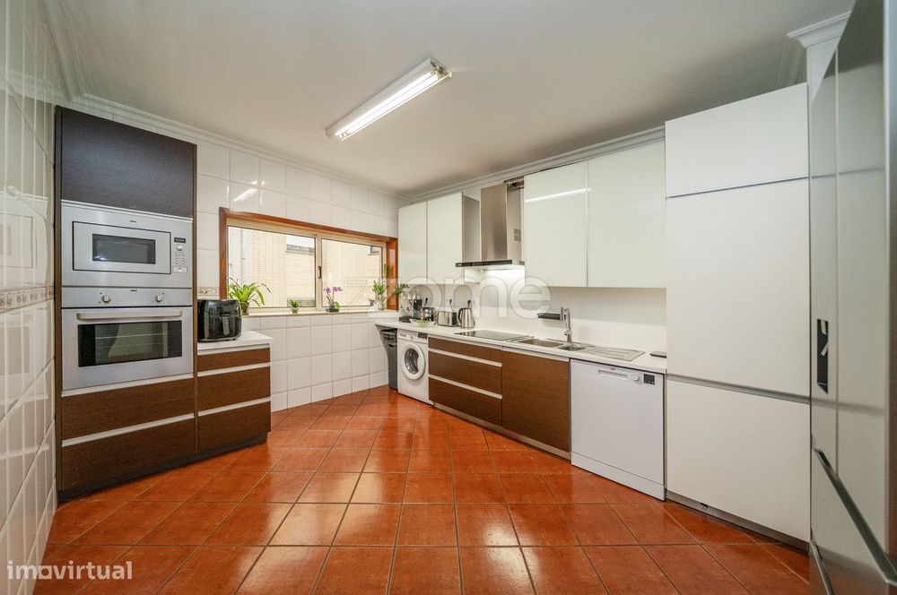 Apartamento T3 no centro da Póvoa de Lanhoso