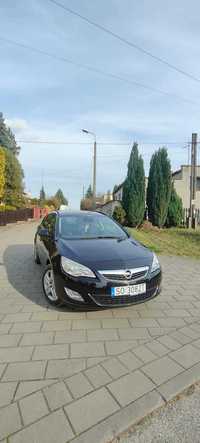 OPEL Asta J 2011