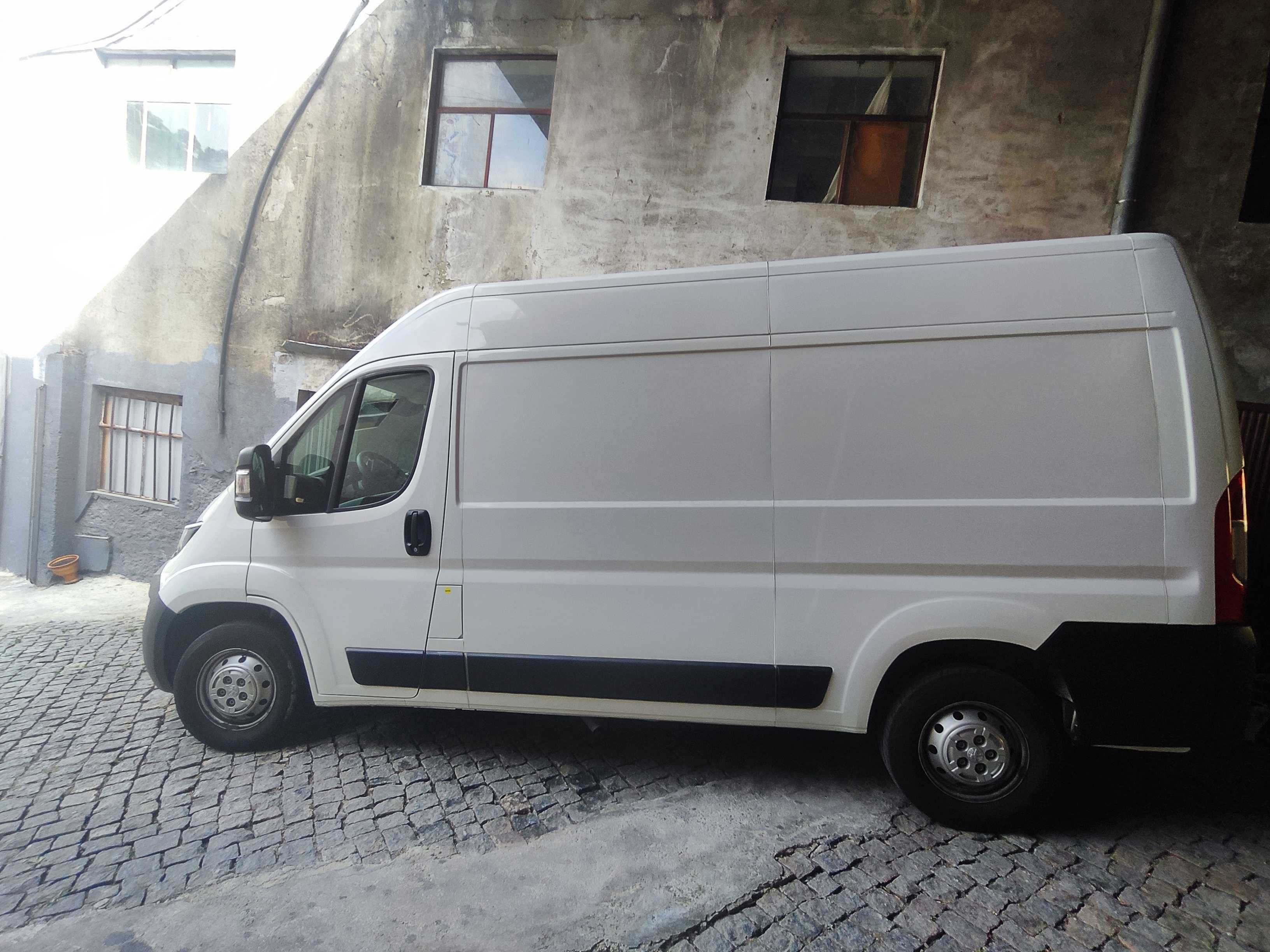 Carrinha comercial Peugeot boxer 2021