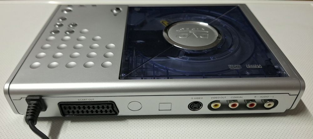 leitor DVD/CD/CD  Euroconsumers LG-5988.