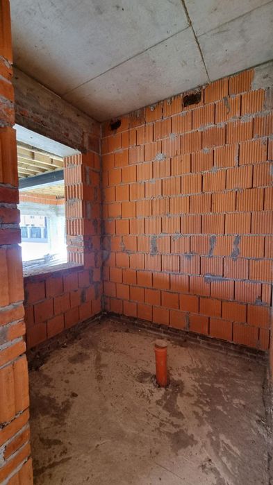 Продаж  окремостоячого  будинку  в затишному місці  с. Зубра біля лісу