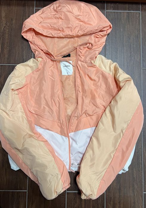 Дитячий одяг, іграшки, новорічні костюми б/у