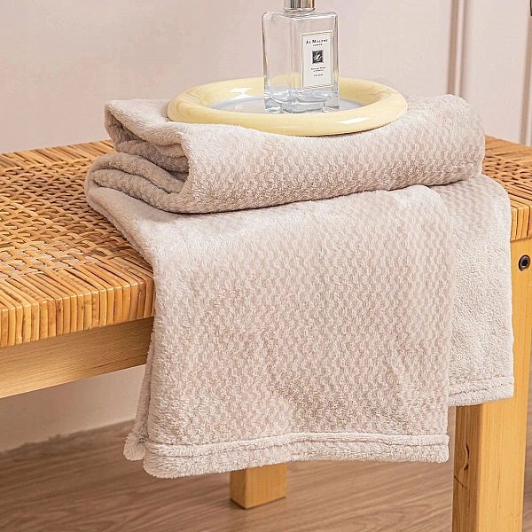 Koc Mikrofibra Pluszowy Drobna Kratka Pled Willy 70x150 Beżowy
