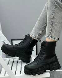 зимові утеплені черевики чорні зимние ботинки женские