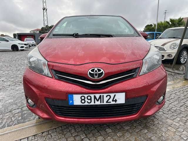 Toyota Yaris 1.4 D-4D High Pack + Navi