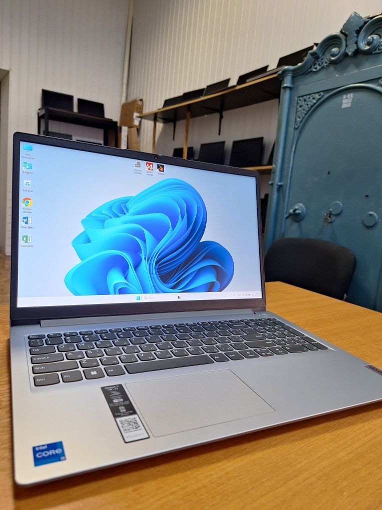 Lenovo IdeaPad 1 15IAU7 i5-1235U Iris Xe Graphics 2Gb DDR4 16Gb