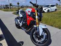BMW F 900 R Sport com Quickshifter