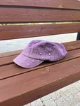 czapka z daszkiem beret big star kaszkiet z ćwiekami fioletowa