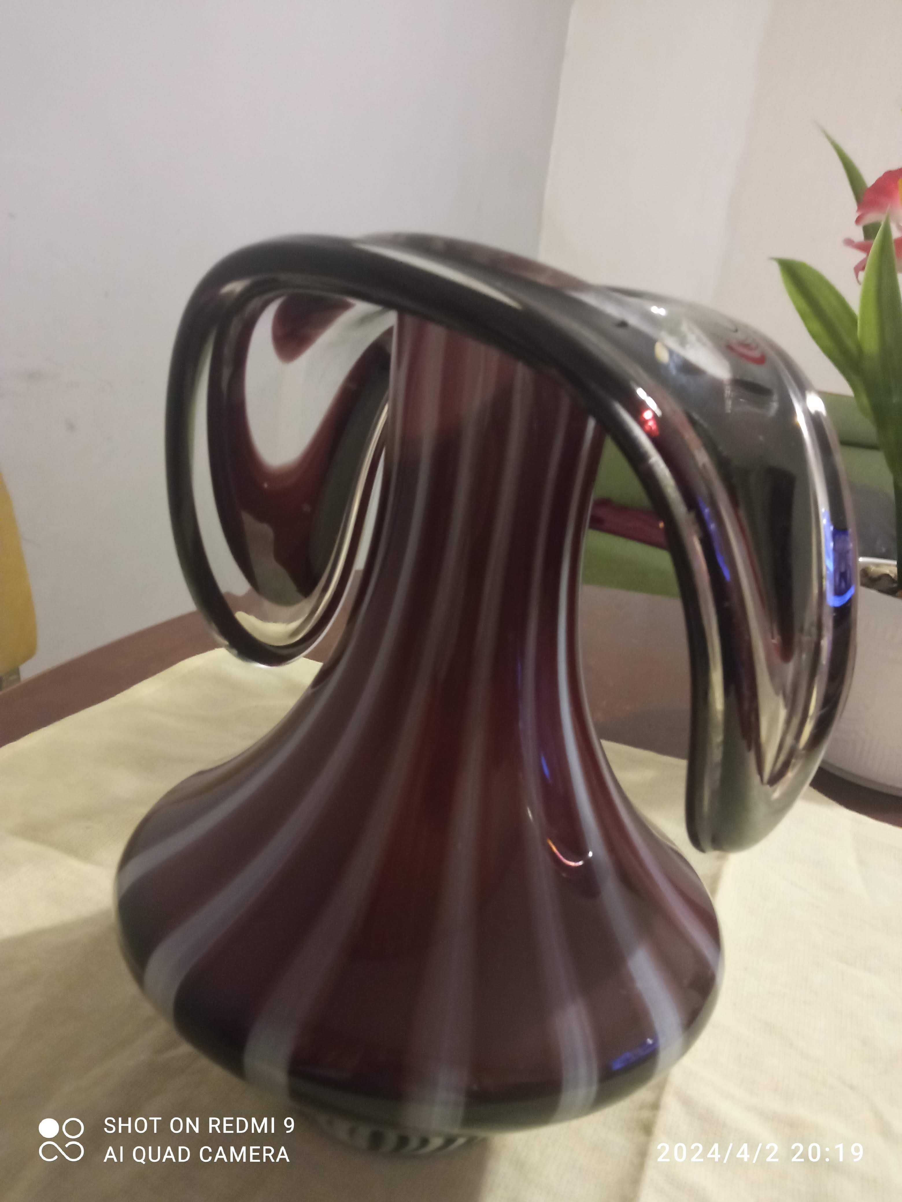 Wazon artystyczny ,Stylowy, fioletowo biały wazon ze szkła włoskiego
