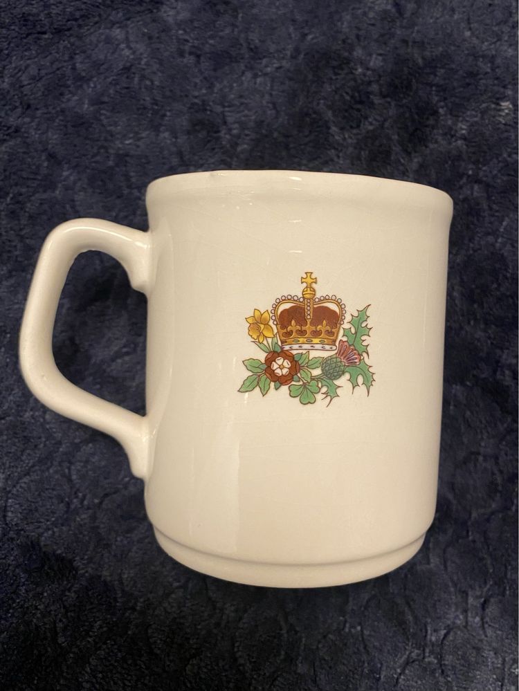 Kubek Elżbieta II srebrny jubileusz