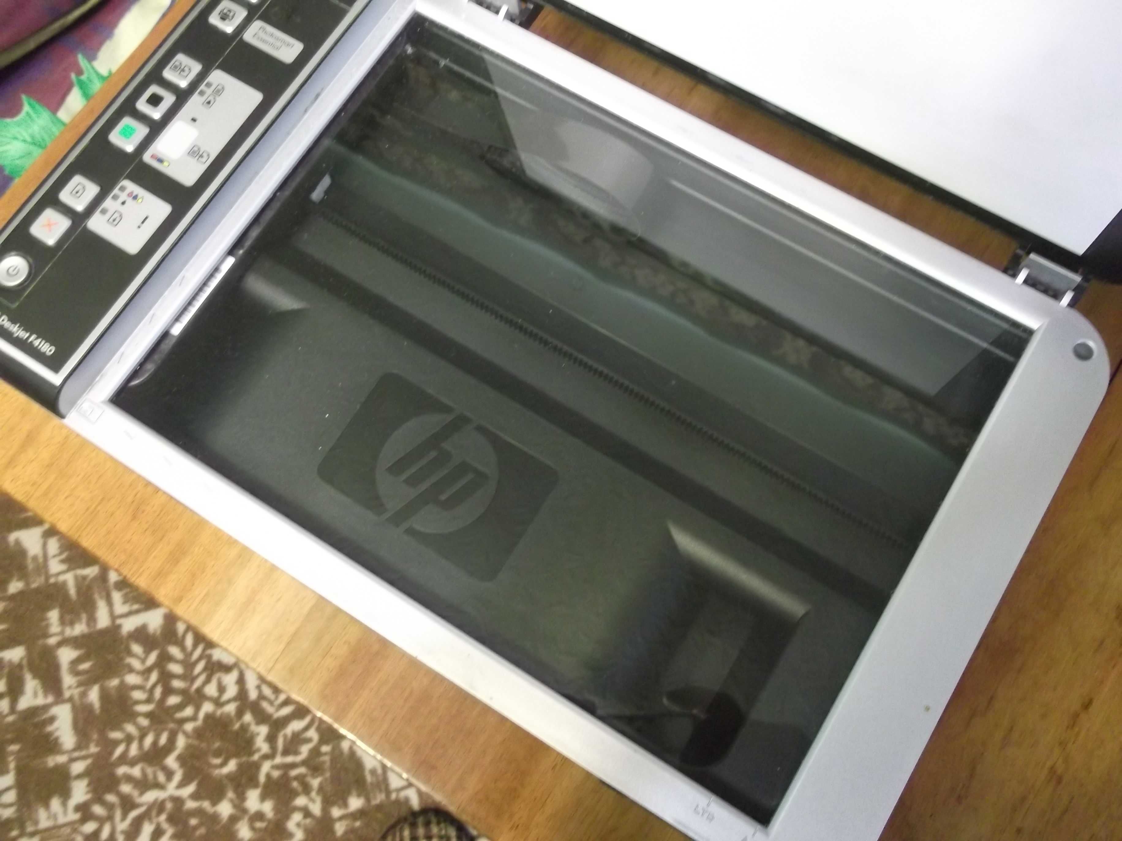 Принтер-сканер HP Deskjet F4100 (струйный принтер) б/у, не исправен.