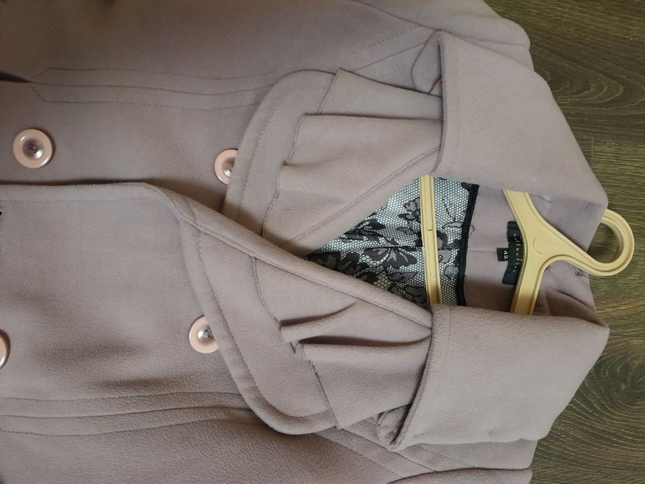 Пальто демісезонне 42 (S) розмір