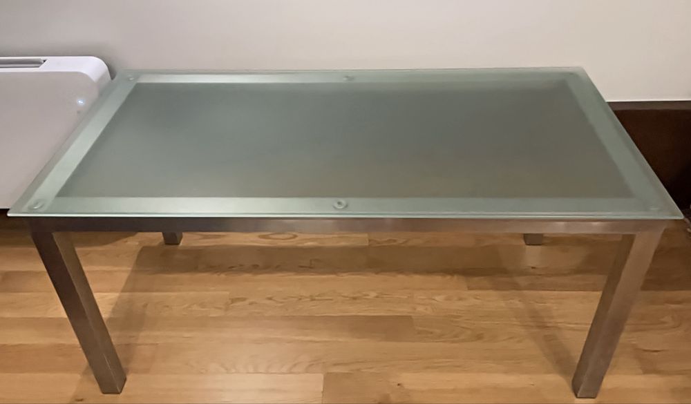 Mesa Retangular Sala/Cozinha Tampo Vidro e estrutura Aço Inox