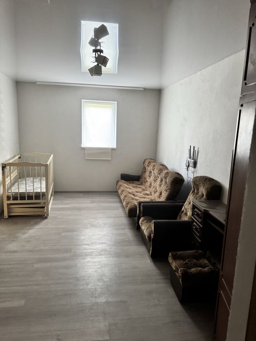 Будинок в м.Кременець із ділянкою.