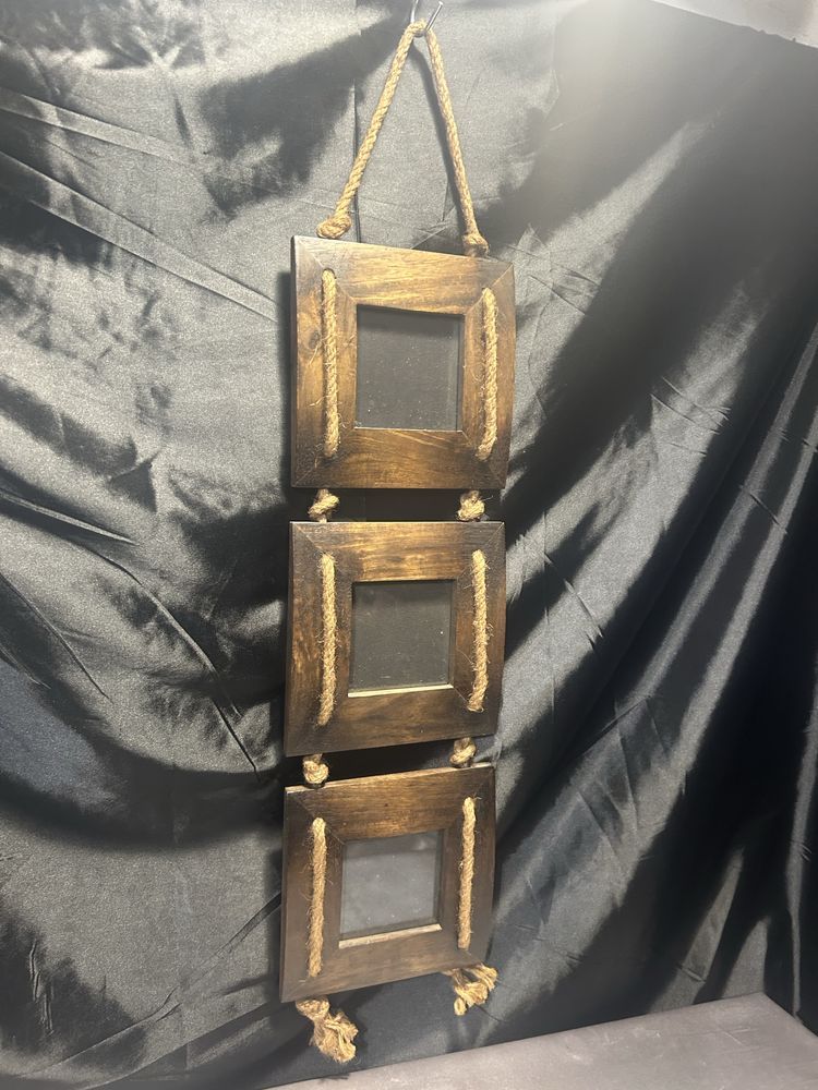Ramka na Zdjęcia z Drewna Polisander – Potrójna, Wisząca – 74 cm