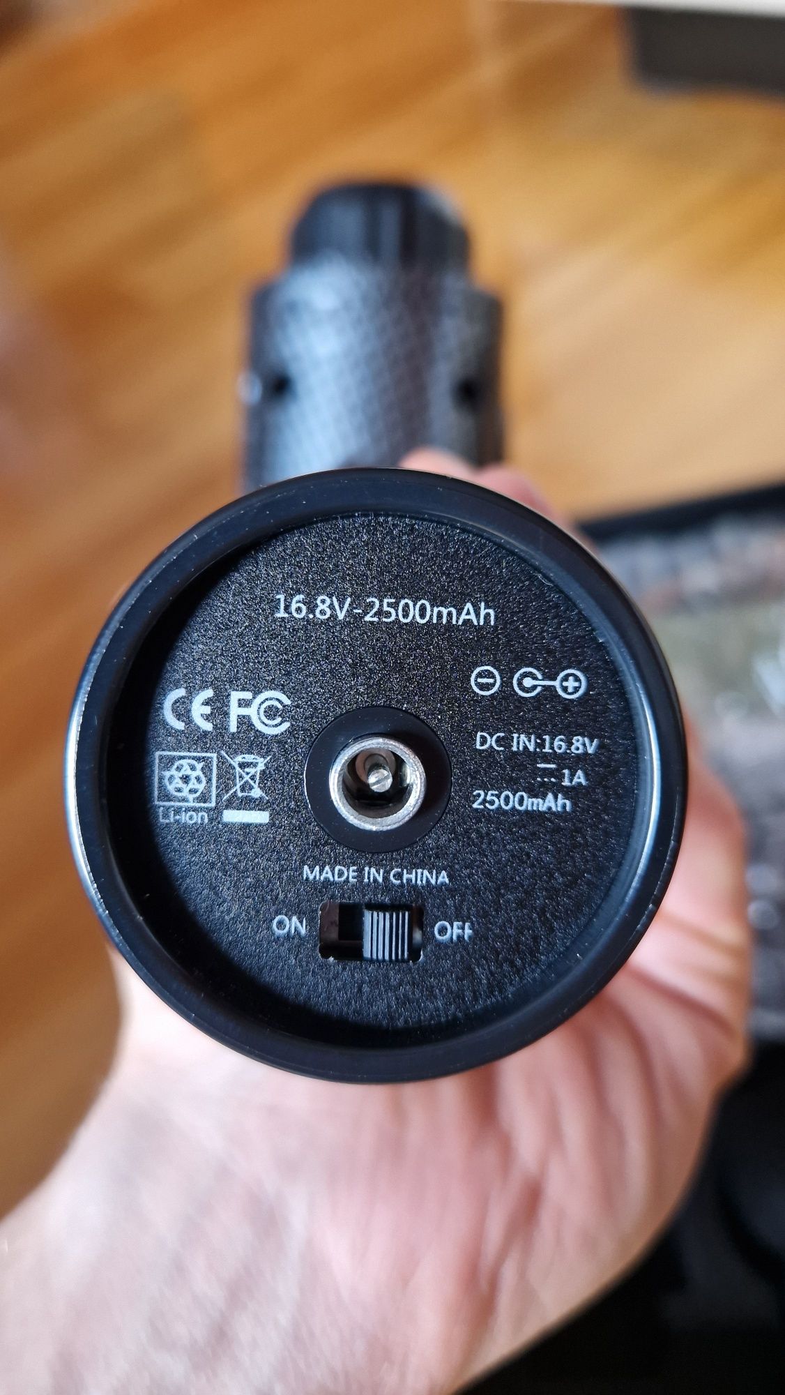 Pistolet do masażu ciała, dotykowy nowy